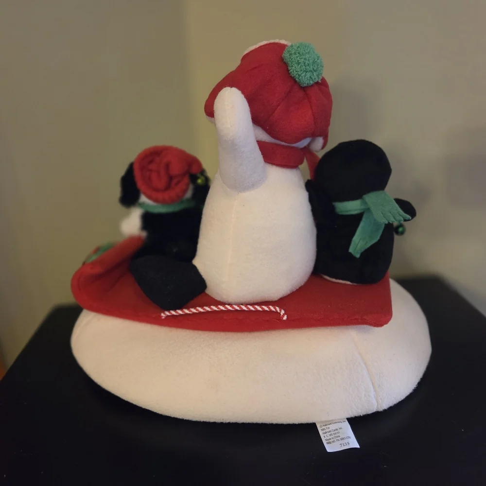 Hallmark Jingle Pals Sleigh Snow What Fun Sledder Snowman Dog Penguin 2007 VIDEO